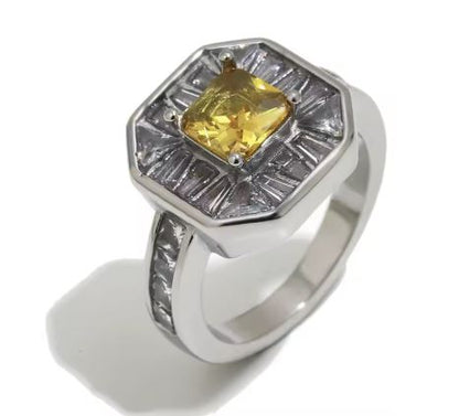 Reina Square Zircon Ring