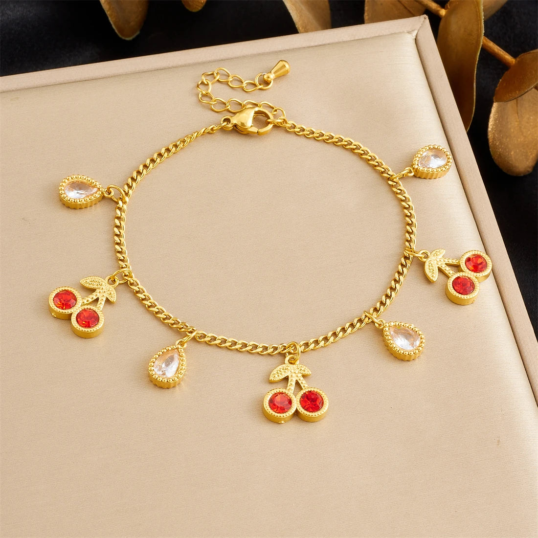 Cereza Cherry Charm Bracelet