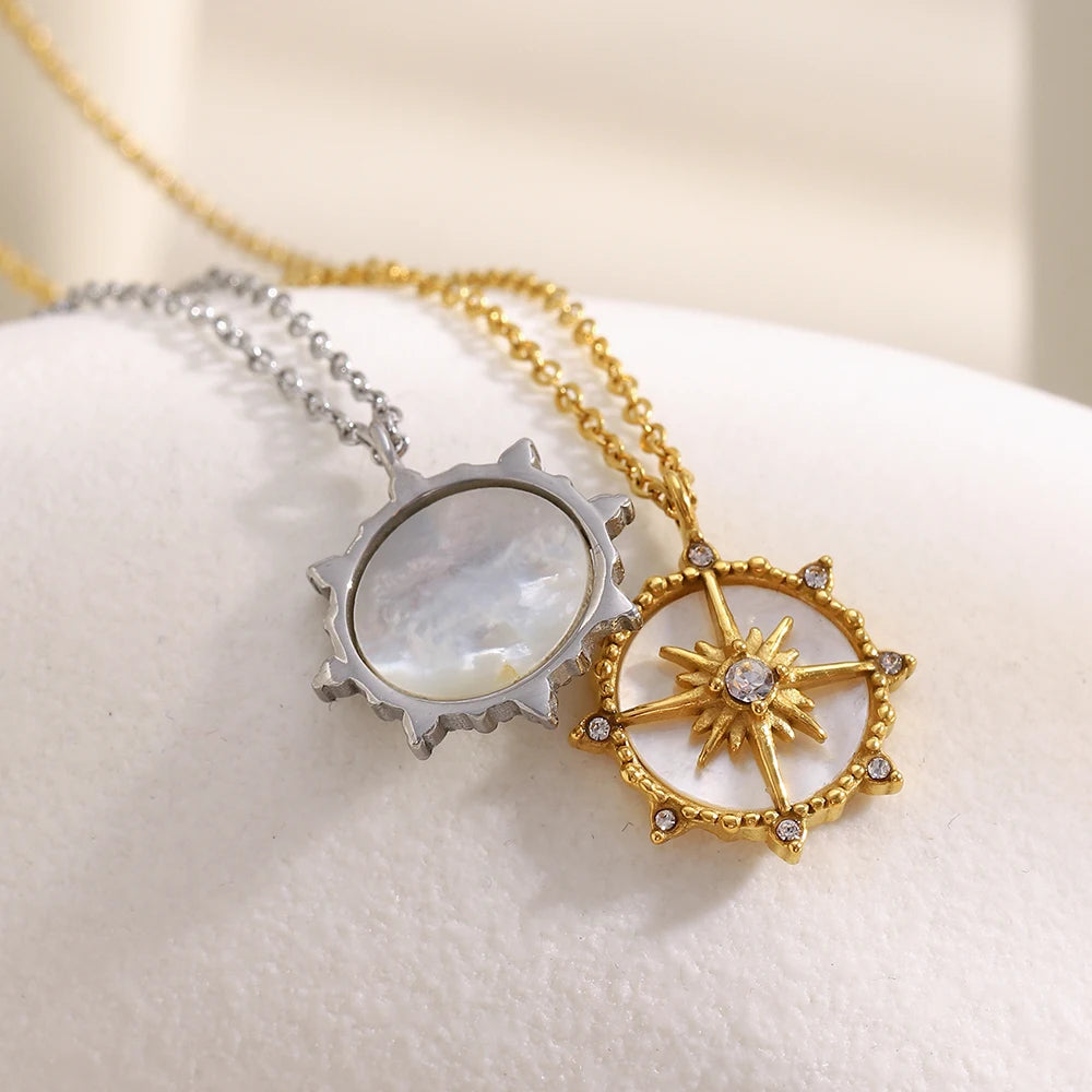 Estrella Shell Star Necklace