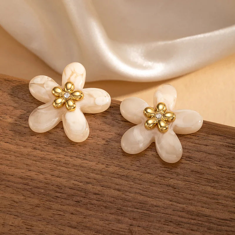Flora Resin Flower Studs