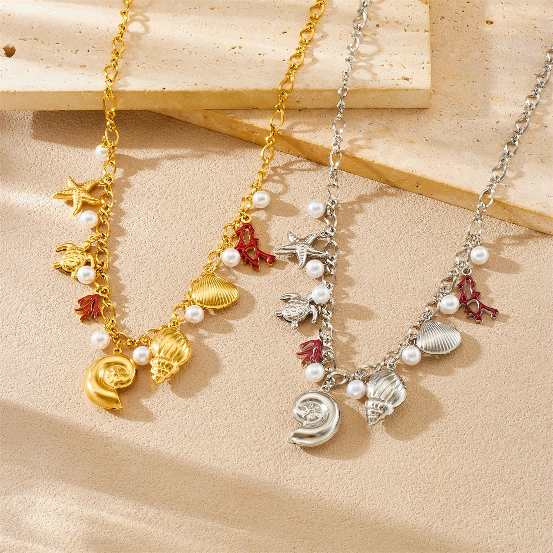 Arrecife Charm Necklace