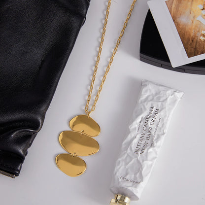 Órbita Layered Statement Necklace