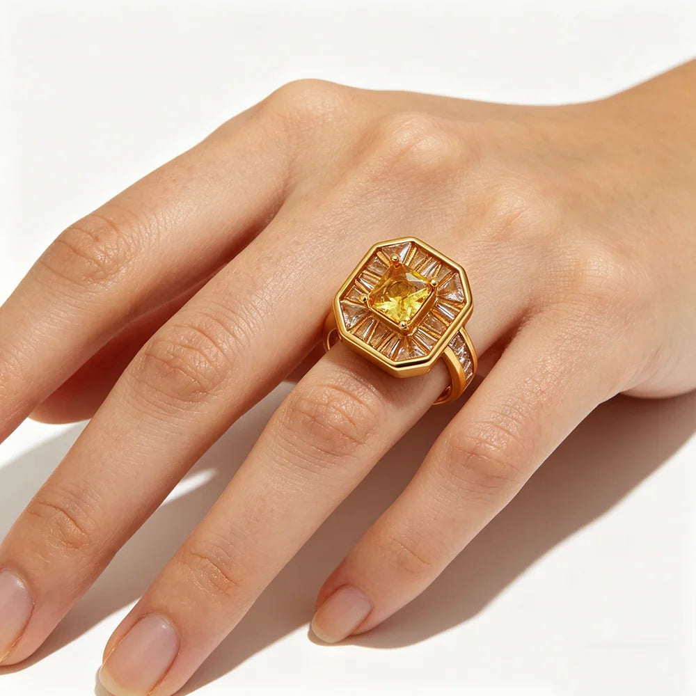 Reina Square Zircon Ring