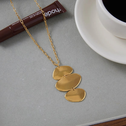 Órbita Layered Statement Necklace