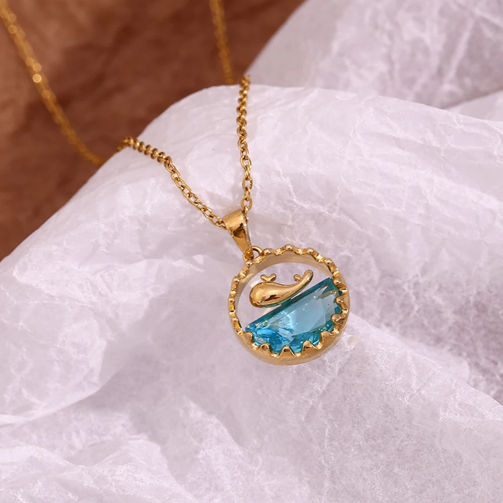 Ballena Whale Pendant Necklace
