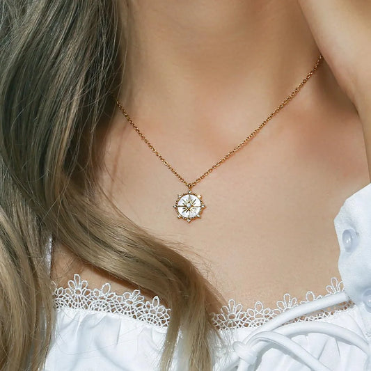 Estrella Shell Star Necklace