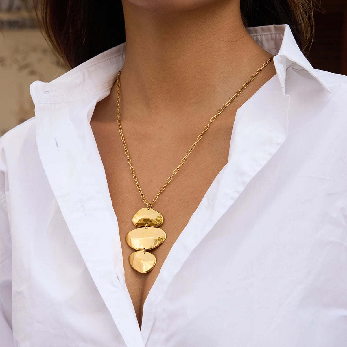 Órbita Layered Statement Necklace