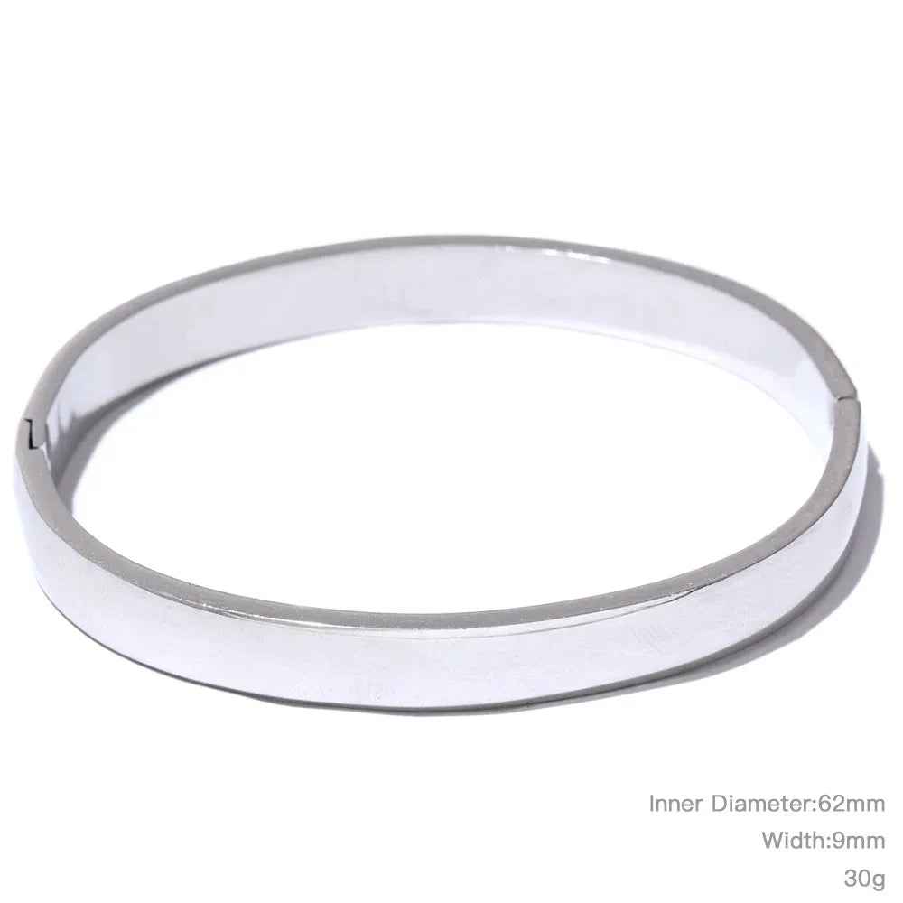 Aura Smooth Bangle